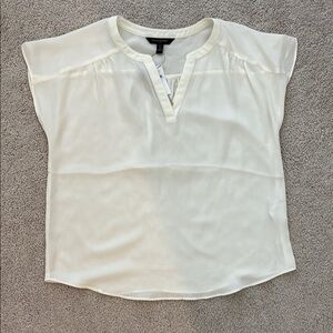 Banana Republic Boxy White V-neck Blouse